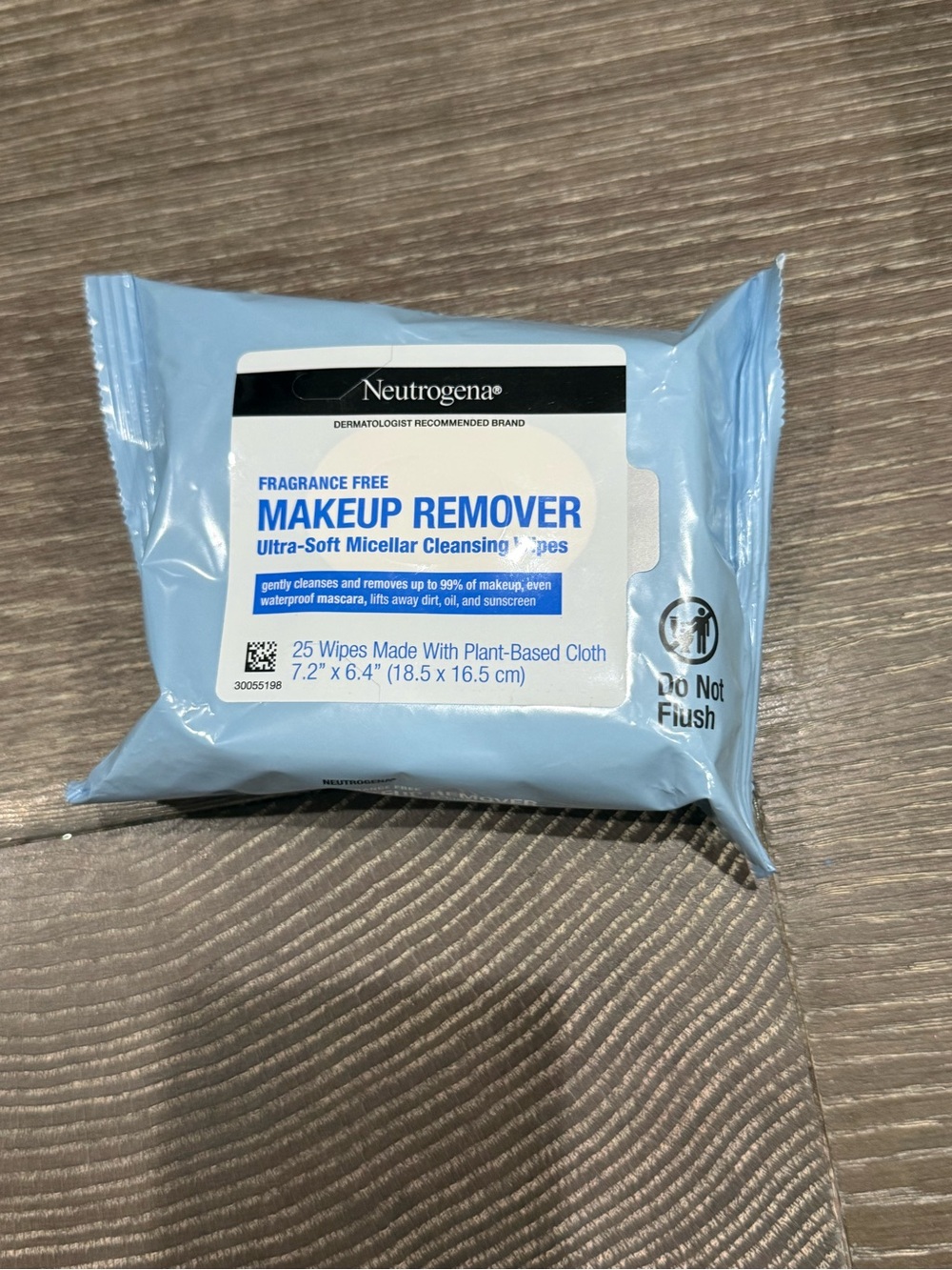 NWT Neutrogena Makeup Remover Wipes fragrance-free 25 wipes